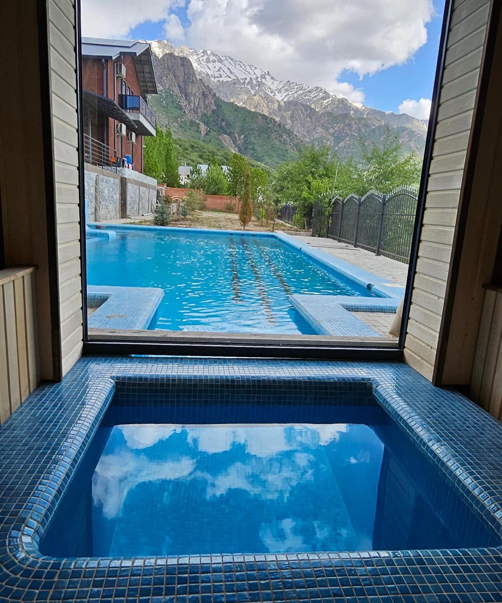 Hostal Panorama Lux Chimgan Exterior foto