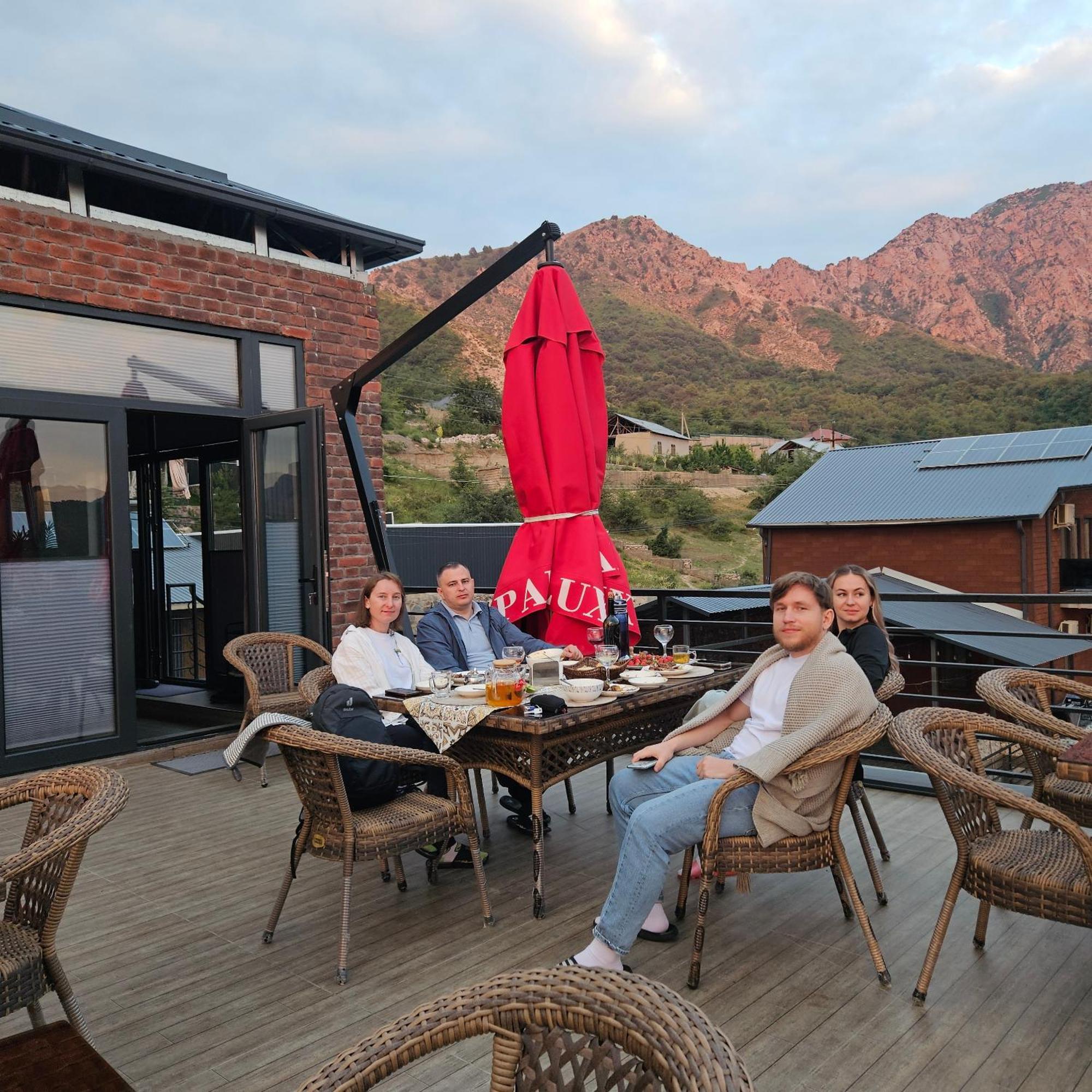 Hostal Panorama Lux Chimgan Exterior foto
